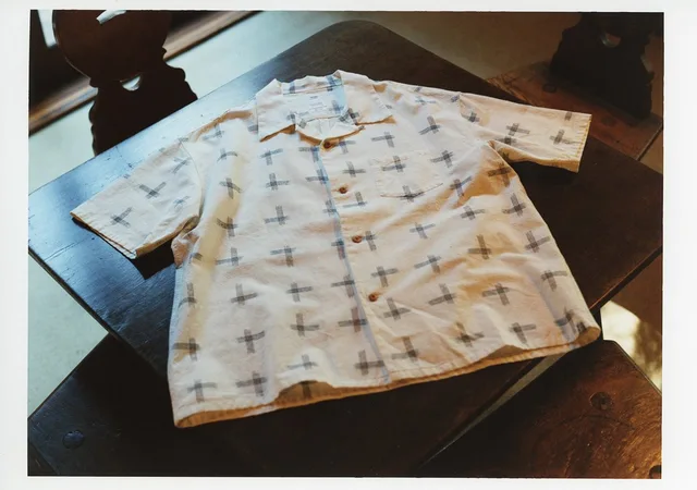 WALLIS SHIRT S/S KASURI (HANDWOVEN) source image