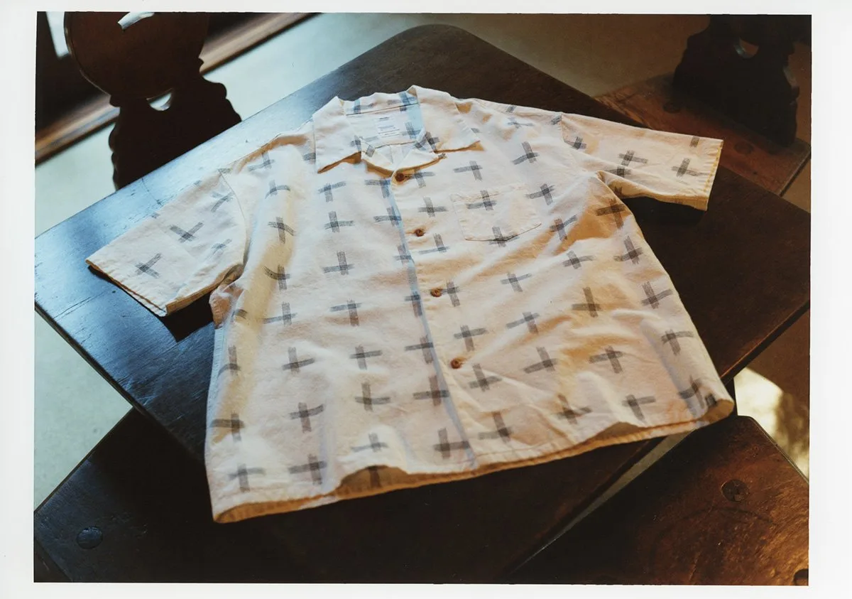WALLIS SHIRT S/S KASURI (HANDWOVEN) source image