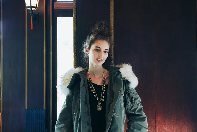 VALDEZ COAT (WOOL PILE) W source image