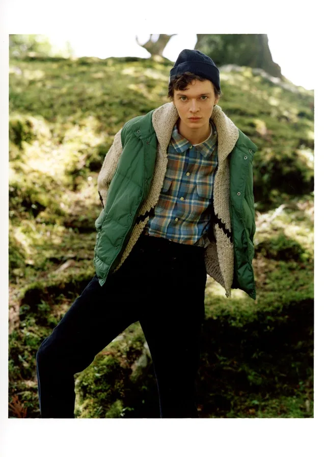 WALKER DOWN VEST source image