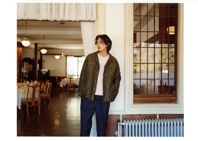 COURT SWEAT L/S (C/WS) source image